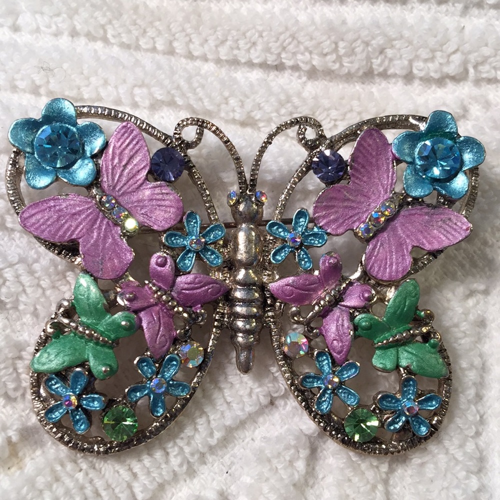 Vintage adorable enamel butterfly brooch